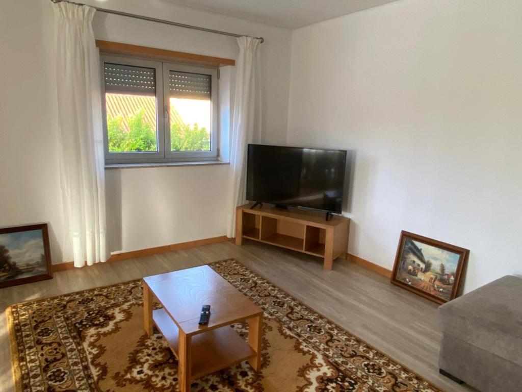 Vivenda Caixilao Casa Com 3 Quartos ビアナドカステロ エクステリア 写真