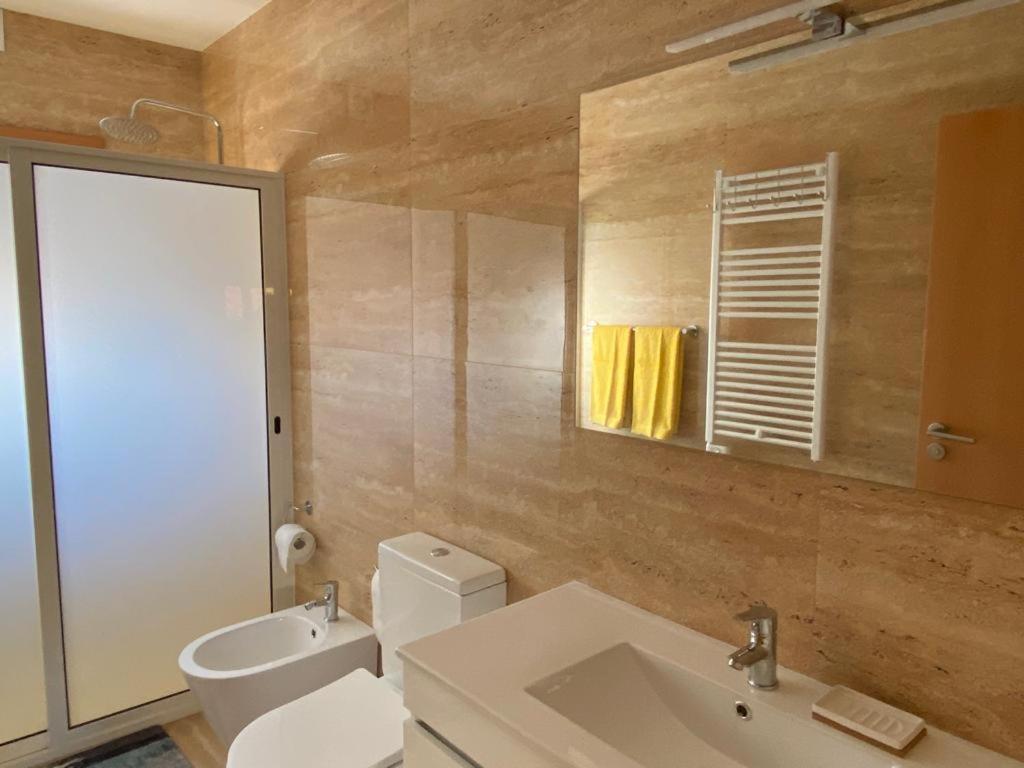 Vivenda Caixilao Casa Com 3 Quartos ビアナドカステロ エクステリア 写真